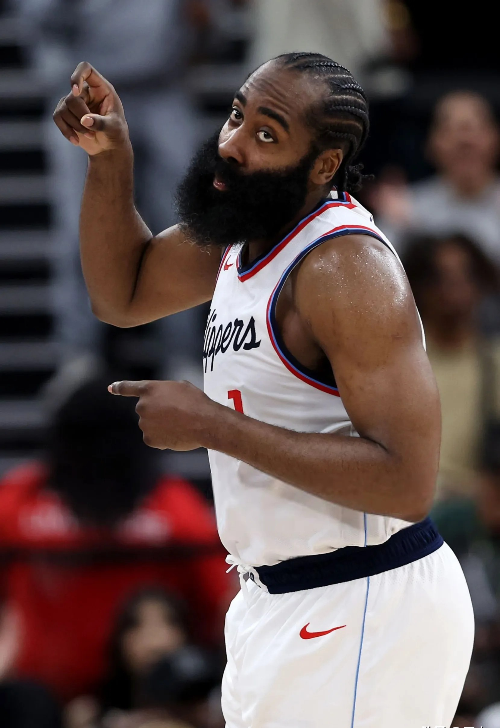 包含哈登回归赛场，逆转首场状态亮眼，公牛观众沸腾！的词条九游娱乐平台